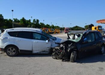 Travolse e uccise mamma e figlio sull’A14 a Giovinazzo: 45enne rischia un anno di carcere