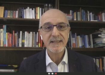 Scuola, Lopalco sulla Dad: “Emiliano dice ai genitori di fare ricorso? Non sono d’accordo…”