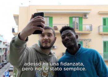 Bari, accoglienza in famiglia: la storia di Alhassane. “Ora la gente mi vede come un essere umano”