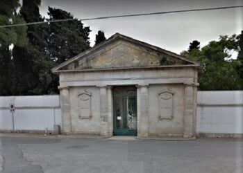 Furto shock nel cimitero di Bitonto: rubano sette quintali di rame. Lavori sospesi
