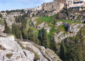 Gravina come Castelmezzano: idea Volo dell’Angelo. “Qui dell’Arcangelo, in onore di San Michele”