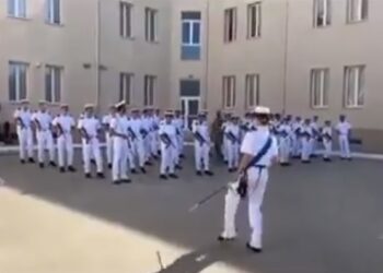 “Il fatto non sussiste”, prosciolta la marinaia del balletto ‘Jerusalema’: il video di Taranto diventato virale