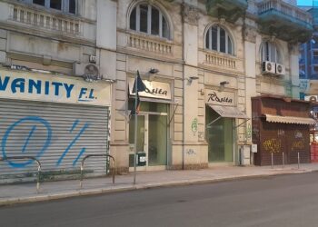 C’era una volta via Carulli, dalle grandi firme alla crisi: viaggio nella strada dello shopping di Madonnella