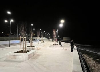 “Illuminazione pubblica più soft di notte”, le contromosse di Decaro per il caro bollette – VIDEO