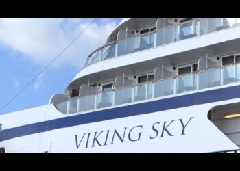 A Bari approda la Viking Sky, riparte la stagione crocieristica “luxury”: tanti turisti da Stati Uniti e Asia