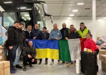 Lavoravano in Ucraina, partono da Bari per salvare i colleghi: “Se avete mezzi fatelo anche voi”
