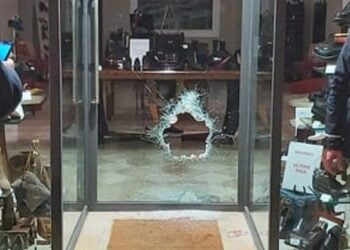 Bari, ancora un furto con spaccata in centro: arrestato un senza fissa dimora