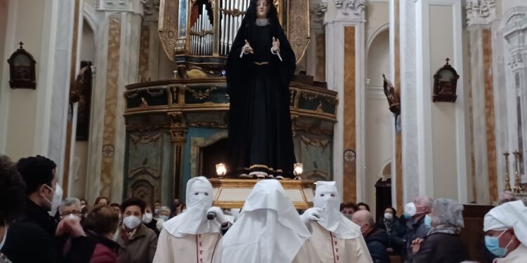 Madonna "sotto l'organo" - Giovinazzo