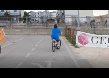 Rubate le hug bike per bimbi autistici nella scuola di ciclismo al San Paolo: “Le ricompreremo”