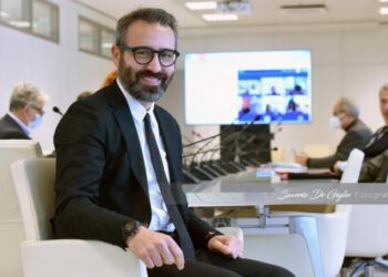 Puglia, accesso a internet per le famiglie meno abbienti: “Oltre un milione di euro per colmare gap digitale”