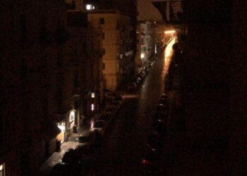 Il caldo intenso fa saltare le linee elettriche a Molfetta, cittadini infuriati. L’Enel: “Guasti imprevedibili”