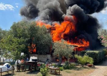 Incendio distrugge casa del podista Franco e di sua moglie: sul web parte la raccolta fondi