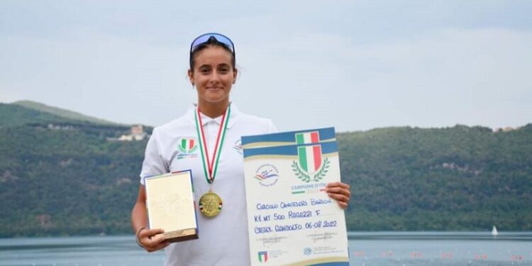 Canoa Velocità Alessandra Centrone Del Cc Barion Campionessa Italiana K1 Ragazze 500