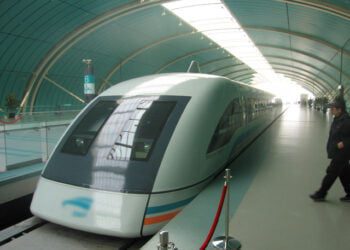 Shanghai Transrapid 002