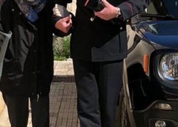 Carabinieri Anziana