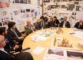 Renzo Piano, Al Centro, Con I Neoarchitetti E Docenti Tutor Del Poliba