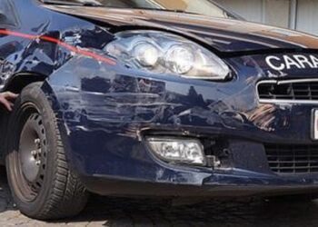 Auto Carabinieri Danneggiata