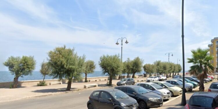 Lungomare Colonna Molfetta