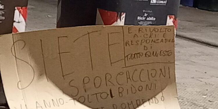 Cartello rifiuti