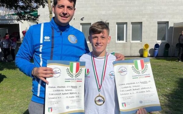 Canoa Maratona Cosimo Caterino Del Cc Barion Campione D'italia Con Allenatore Dario Bianchini