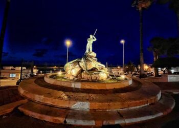 07 04 23 Ripristinato L’impianto D’illuminazione Del Monumento Al Pescatore A Torre A Mare