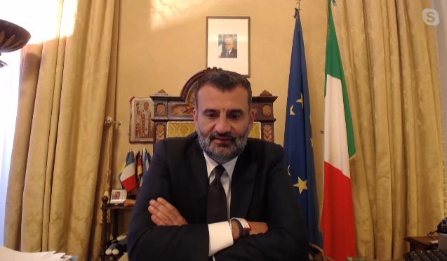 Decaro