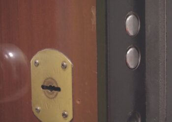 Furti In Appartamento, A Bari Ladri Specializzati Nel Riprodurre Chiavi: “clonano Le Più Sofisticate”