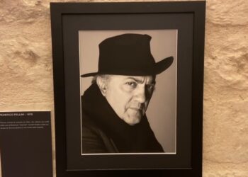 Oliviero Toscani, 80 Scatti In Mostra A Monopoli: “l’arte è Denuncia, Siamo Testimoni Del Nostro Tempo” – Video