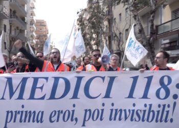 Protesta Dei Medici Di Famiglia, Il Corteo A Bari: “più Investimenti Per Salvare La Sanità”
