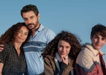 Storiadiunafamigliaperbene Cast
