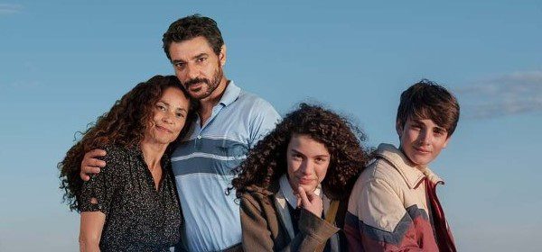 Storiadiunafamigliaperbene Cast