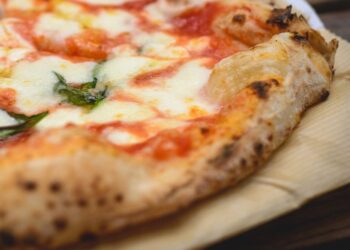Pizza Ev