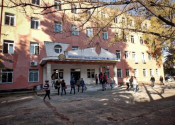 Univlora