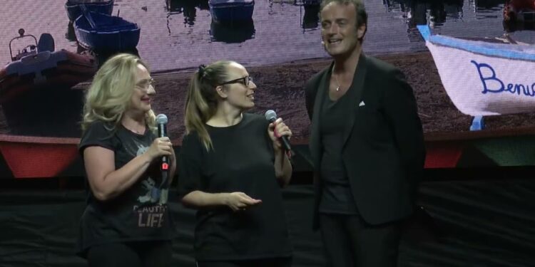 Lo Speciale Cantatour ‘buon Compleanno Telebari’ In Onda Nel Weekend: L’appuntamento In Tv Con Renato Ciardo