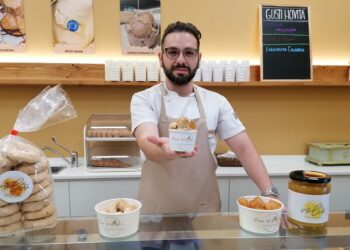 Rocco Naviglio Con Il Gelato
