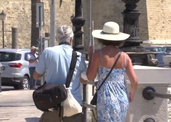 A Bari Si Pagherà La Tassa Di Soggiorno, Tariffe Fino A 4 Euro. Decaro: “opportunità Di Crescita”