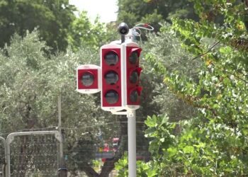 Bari, Nuovo Semaforo Tecnologico In Via Madre Teresa Di Calcutta: “oltre I 50 Km Si Attiverà Il Rosso”