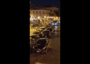Bari Vecchia, è Caos Doppia Fila Al Castello. Decaro: “gradualmente Attiveremo Tutti I Varchi Con Le Telecamere” – Video