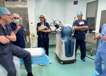 Robot Chirurgia Ortopedica Protesica Putignano (3)