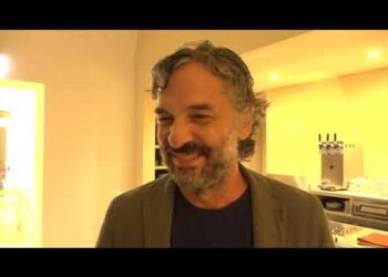 Digithon, Pioggia Di Fan Per L’attore Vincenzo Ferrara Del ‘mare Fuori’ – Video