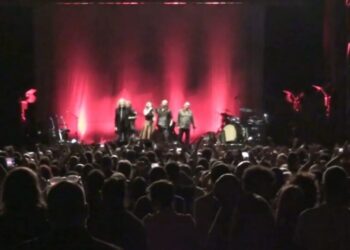 Robert Plant Infiamma Bari: “la Storia Della Musica Rock Sul Nostro Lungomare” – Video