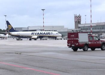 Ryanair, ‘taglia Rotte’ Dopo Il Decreto Sul Caro Voli: Da Ottobre Stop Ai Collegamenti Tra Bari E Alghero