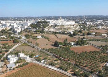 Treno Sulla Linea Martina Franca Putignano