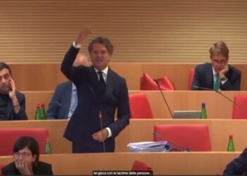 Bagarre In Consiglio Regionale Su Liste D’attesa, Palese Ad Amati: “buffone” – Video