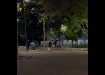 Bari, Accendono Un Falò E Giocano A Saltarci Dentro: Il Video Dei Ragazzini Dal ‘punto X’ Di Poggiofranco