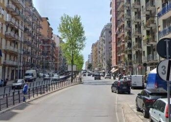 Auto In Corsa Dal Ponte Di Viale Unità D’italia, Pedoni Chiedono Dissuasori. Galasso: “spostiamo Le Strisce” – Video