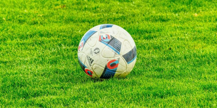 Football 2778583 1280
