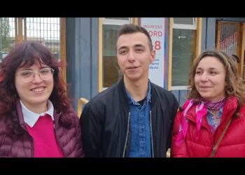 Tutti Pazzi Per Tommaso Paradiso, Fan In Coda Dall’alba Per Un Posto In Prima Fila Al Palaflorio – Video