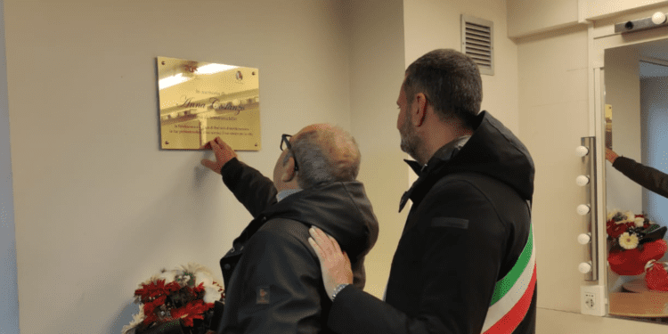 Violenza Donne Decaro