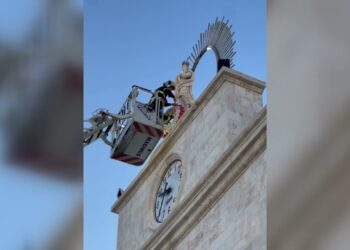 Immacolata, Il Tradizionale Omaggio Dei Vigili Del Fuoco Alla Madonna Di Bitonto – Video